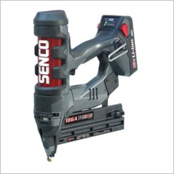 00401255F18 CLAVADORA FUSION F-18 SENCO BATERIA COD. 6E2001N-6E2501N